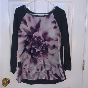 Women's dressy floral shirt!